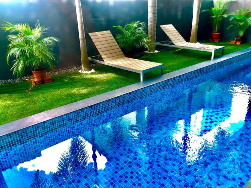 Swimming pool, JJH Serviced Apartments near Serangoon MRT in Serangoon Swimming pool, JJH Serviced Apartments near Serangoon MRT in Serangoon