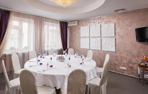 Volna Hotel in Nizhny Novgorod Volna Hotel in Nizhny Novgorod