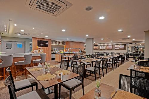 餐廳, Slaviero Curitiba Aeroporto in 聖若澤杜斯皮尼艾斯 餐廳, Slaviero Curitiba Aeroporto in 聖若澤杜斯皮尼艾斯