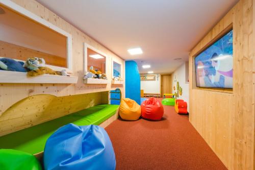 Hotel Garni Ransburgerhof in Reitdorf Hotel Garni Ransburgerhof in Reitdorf