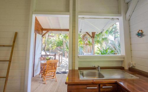 Kitchen, L'Ilot Palmiers in Pointe-Noire Kitchen, L'Ilot Palmiers in Pointe-Noire