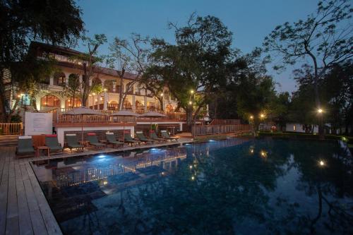 Басейн, Sanctum Inle Resort in Інле Басейн, Sanctum Inle Resort in Інле