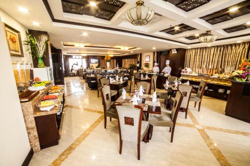 Restaurant, Moonlight Hotel Hue in Hue Restaurant, Moonlight Hotel Hue in Hue