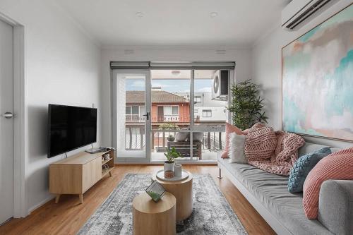 Heart of Ormond Apartment by Ready Set Host in Caulfield Heart of Ormond Apartment by Ready Set Host in Caulfield