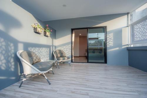 The Moon Night Hotel in Bangkok The Moon Night Hotel in Bangkok