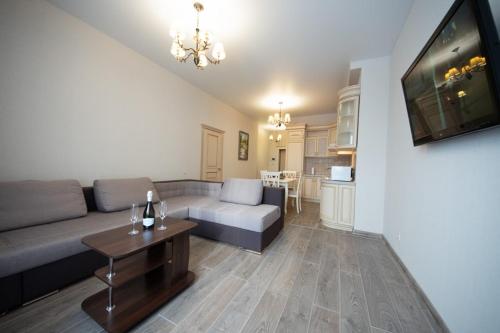 Stylish Panoramic apartments Dnipro Sail riverside in Obolonskyj Stylish Panoramic apartments Dnipro Sail riverside in Obolonskyj