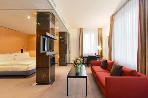 Hotel Glaernischhof near Lake Zurich, Eastern Bank Hotel Glaernischhof near Lake Zurich, Eastern Bank