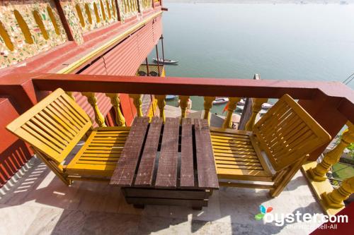 Erkély/terasz, Ganpati Guest House in Varanasi Erkély/terasz, Ganpati Guest House in Varanasi