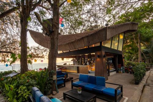 Pub/lounge, Avatara Resort in Koh Samet Pub/lounge, Avatara Resort in Koh Samet