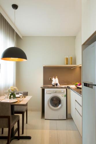 Kitchen, Ascott Waterplace Surabaya in Dukuh Pakis Kitchen, Ascott Waterplace Surabaya in Dukuh Pakis