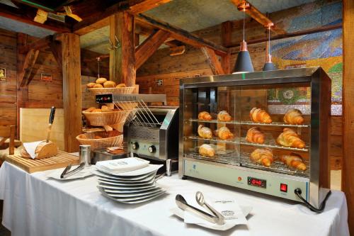 Food and beverages, Hotel Central 1920 in Spindleruv Mlyn Food and beverages, Hotel Central 1920 in Spindleruv Mlyn