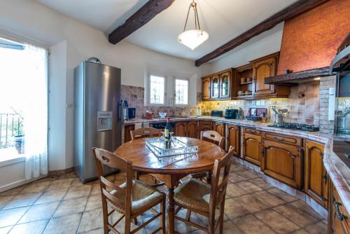Kitchen, Villa Bellet in La Revouta Soutrana Kitchen, Villa Bellet in La Revouta Soutrana