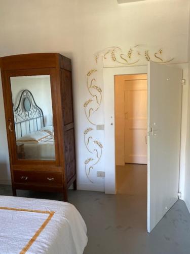 Shared lounge/TV area, Casolare Saro in Morro D'Alba Shared lounge/TV area, Casolare Saro in Morro D'Alba