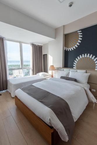 CSuites at 8 Newtown Mactan Cebu