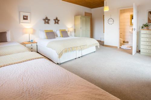 Chalet Les 4 Vents in Morzine City Center Chalet Les 4 Vents in Morzine City Center