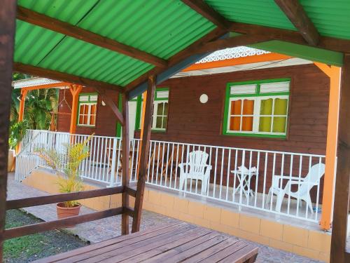 Balcony/terrace, Bungalow PAPAYE in Pointe-Noire Balcony/terrace, Bungalow PAPAYE in Pointe-Noire