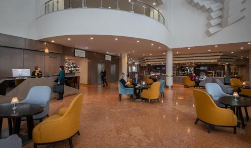 ล็อบบี้, มัลดรอน โฮเทล เบลฟาสต์ อินเตอร์เนชั่นแนล แอร์พอร์ต (Maldron Hotel Belfast International Airport) in แอลเดอร์โกรฟ ล็อบบี้, มัลดรอน โฮเทล เบลฟาสต์ อินเตอร์เนชั่นแนล แอร์พอร์ต (Maldron Hotel Belfast International Airport) in แอลเดอร์โกรฟ
