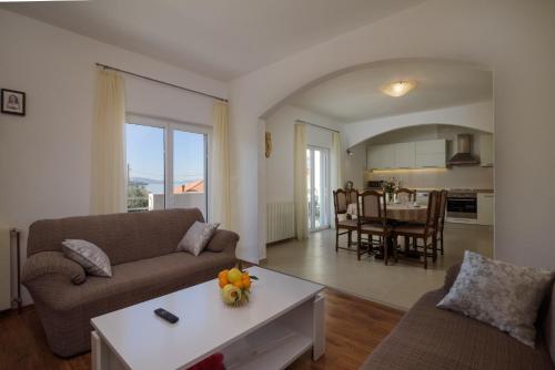 Létesítmények, Apartments MERI in Okrug Gornji Létesítmények, Apartments MERI in Okrug Gornji