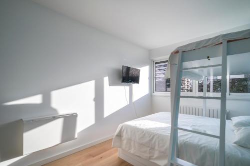 Guestroom, Les terrasses in Fontenay-aux-Roses Guestroom, Les terrasses in Fontenay-aux-Roses