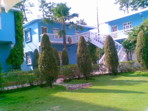 حديقة, Hotel Megha-Traveller's Village in نيبالغونج حديقة, Hotel Megha-Traveller's Village in نيبالغونج