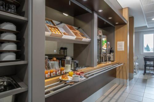 Їжа та напої, B&B HOTEL Orange - Echangeur A7 A9 in Orange Їжа та напої, B&B HOTEL Orange - Echangeur A7 A9 in Orange