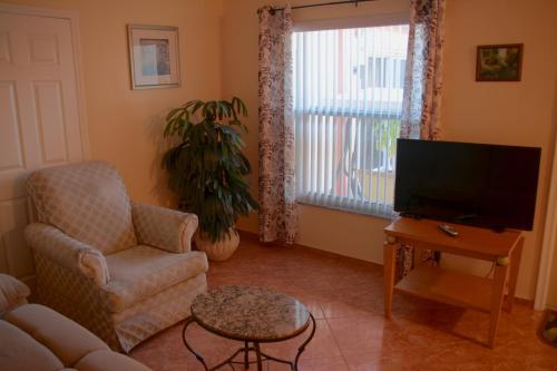 Lago Mar Motel and Apartments in Lake Worth (FL) Lago Mar Motel and Apartments in Lake Worth (FL)