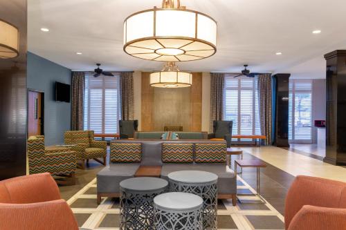 Előcsarnok, Holiday Inn Winter Haven By IHG in Winter Haven (Florida) Előcsarnok, Holiday Inn Winter Haven By IHG in Winter Haven (Florida)