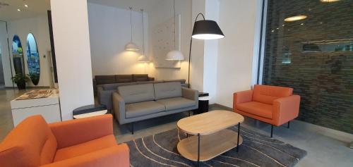 Vestíbulo, Hotel Ultonia in Girona City Center Vestíbulo, Hotel Ultonia in Girona City Center