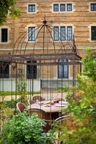 Garden, Fourviere Hotel in 5e arrondissement Garden, Fourviere Hotel in 5e arrondissement