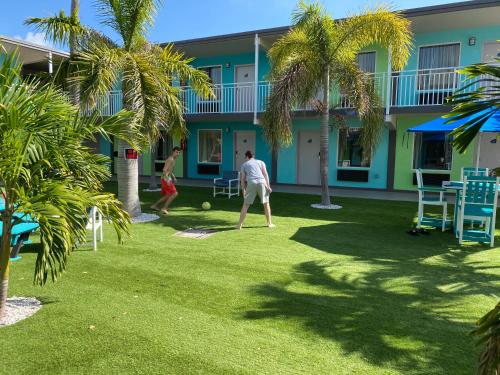 Tropical Inn & Suites, downtown clearwater in Clearwater City Center Tropical Inn & Suites, downtown clearwater in Clearwater City Center