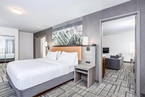 Holiday Inn Lafayette-City Centre By IHG in Lafayette (Indiana) Holiday Inn Lafayette-City Centre By IHG in Lafayette (Indiana)