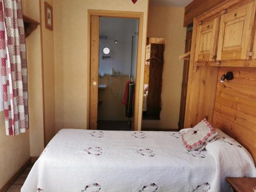 Hotel Arolla in Bourg-Saint-Maurice Hotel Arolla in Bourg-Saint-Maurice