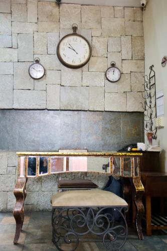 Vestibule, Pepe's House Cuenca I Hotel & Boutique Hostel in Cuenca Vestibule, Pepe's House Cuenca I Hotel & Boutique Hostel in Cuenca