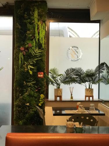 Hotel de Bretagne near Cathedral Saint Jean Baptiste Hotel de Bretagne near Cathedral Saint Jean Baptiste