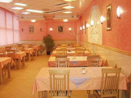 Restoran, Hotel BM in Sarajevo Suburbs Restoran, Hotel BM in Sarajevo Suburbs