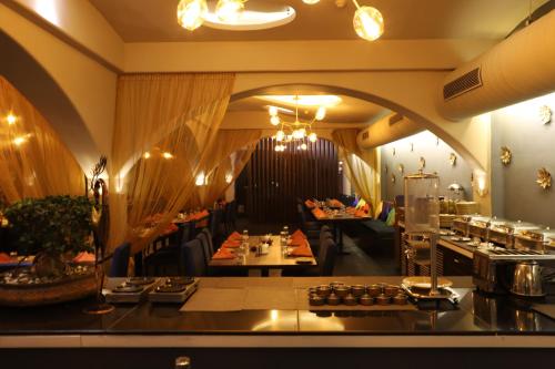 Cibo e bevande, The Purple Leaf Hotels in Hyderabad Cibo e bevande, The Purple Leaf Hotels in Hyderabad