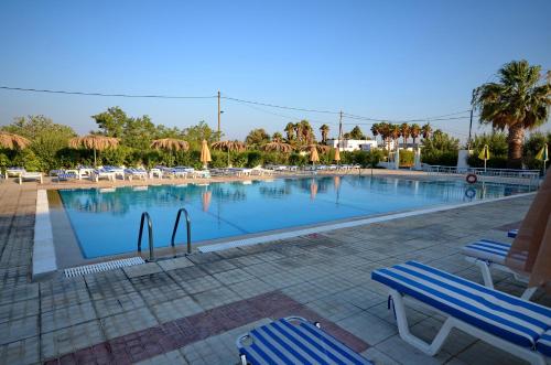 Nikos 2 Studios & Apartments in Kardamaina Nikos 2 Studios & Apartments in Kardamaina