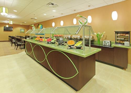Ресторан, Holiday Inn Little Rock-Airport-Conference Center By IHG in Літл-Рок (Арканзас) Ресторан, Holiday Inn Little Rock-Airport-Conference Center By IHG in Літл-Рок (Арканзас)
