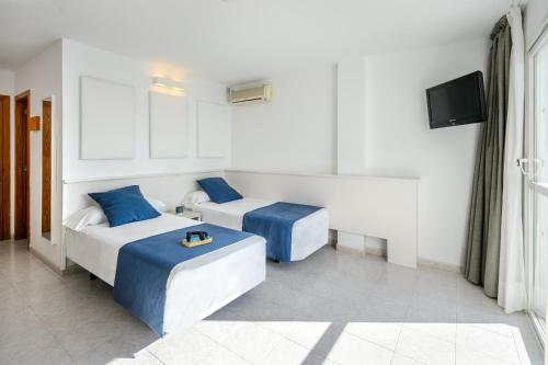 อปาร์ตาเมนโตส ปาโนรานิก (Apartamentos Panoramic) in อิบิซา อปาร์ตาเมนโตส ปาโนรานิก (Apartamentos Panoramic) in อิบิซา