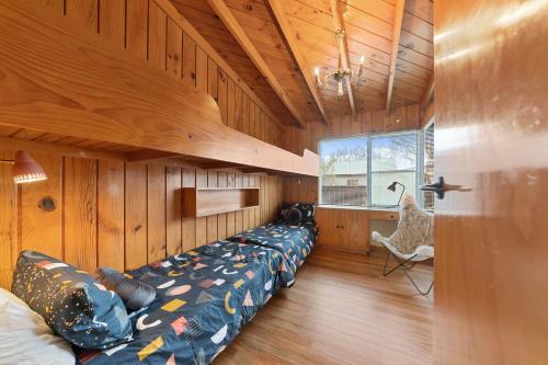 The Walnut Tree House - Martinborough Holiday Home