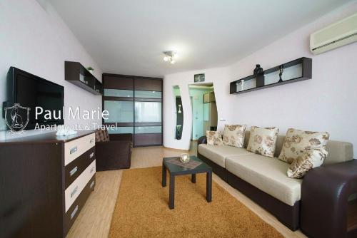 PaulMarie Apartments on Shahterov in Soligorsk PaulMarie Apartments on Shahterov in Soligorsk