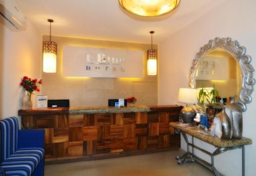Lobby, Hotel HBlue in La Paz Lobby, Hotel HBlue in La Paz