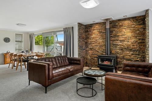 Maison de Maude - Lake Hawea Holiday Home in Lake Hawea Maison de Maude - Lake Hawea Holiday Home in Lake Hawea