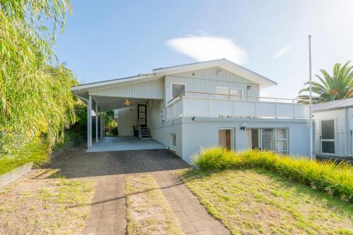Patton's Place - Pauanui Holiday Home in Pauanui Patton's Place - Pauanui Holiday Home in Pauanui