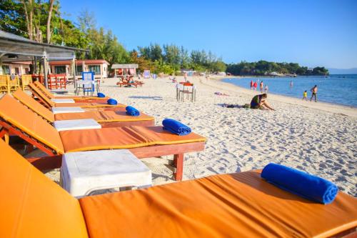 Beach, Laemson Resort in Ko Pha-ngan Beach, Laemson Resort in Ko Pha-ngan