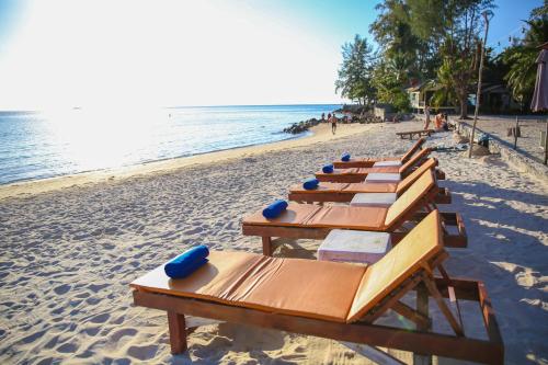 Beach, Laemson Resort in Ko Pha-ngan Beach, Laemson Resort in Ko Pha-ngan