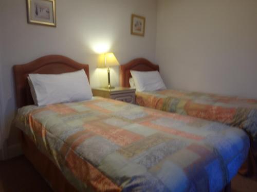 Aberdour Guest House in ดัมฟรีส์ ซิตี้ เซ็นเตอร์ Aberdour Guest House in ดัมฟรีส์ ซิตี้ เซ็นเตอร์