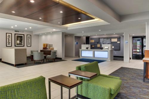 大堂, Holiday Inn Express Fishkill By IHG in 費西基爾 (NY) 大堂, Holiday Inn Express Fishkill By IHG in 費西基爾 (NY)