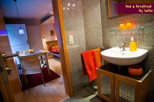 Fürdőszoba, bed & breakfast filderstadt by heller in Filderstadt Fürdőszoba, bed & breakfast filderstadt by heller in Filderstadt