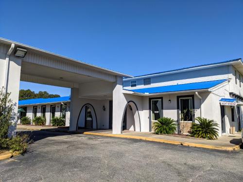 入口, 花園套房酒店 (Garden Inn & Suites) in 彭沙科拉 (FL) 入口, 花園套房酒店 (Garden Inn & Suites) in 彭沙科拉 (FL)